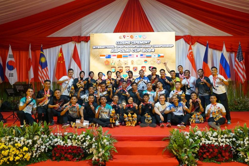 Indonesia Dominasi International Open Indoor Skydiving Championship Kapolri Cup&nbsp;2024