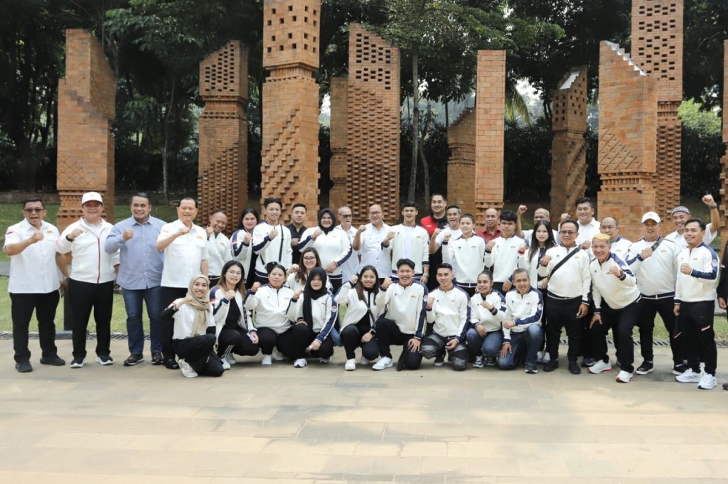 Gelar Tasyakuran Keberhasilan Angkat Besi Olimpiade Paris 2024 dan Pelepasan Atlet PON XXI